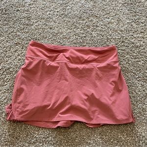 LULULEMON tennis skirt size 6